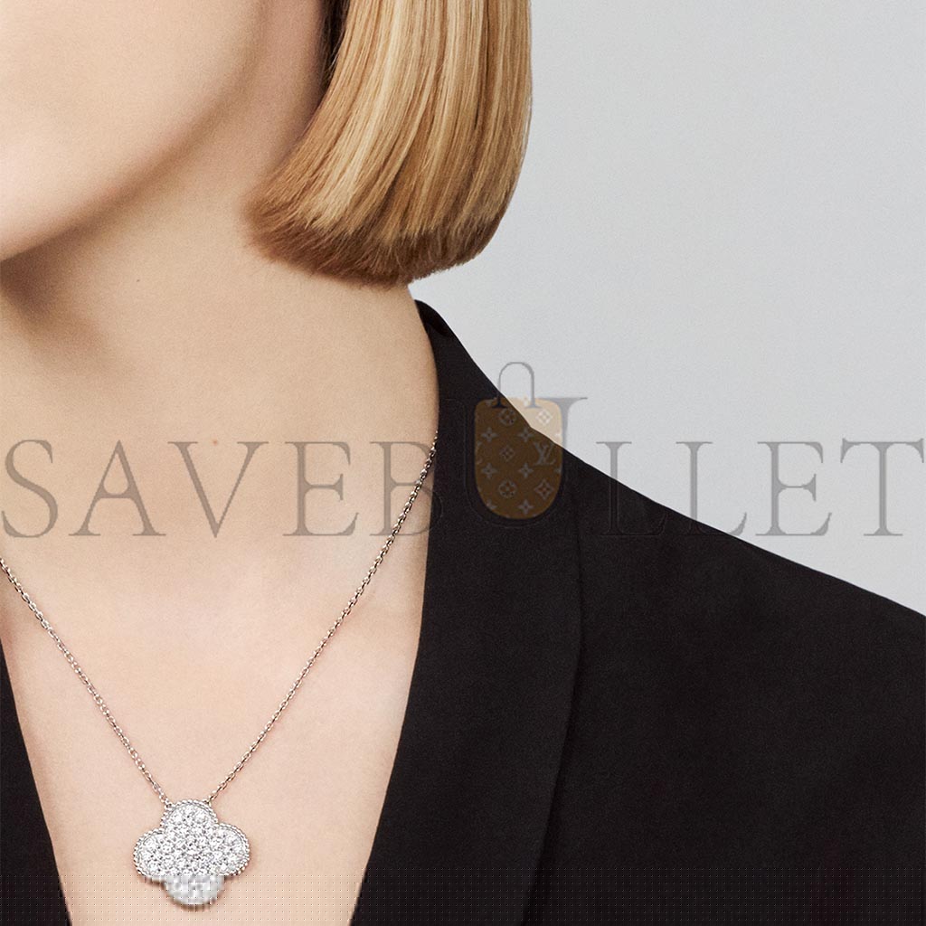 v*n cl*f arpels magic alhambra pendant - white gold, Di*m*nd  vcarn9ms00
